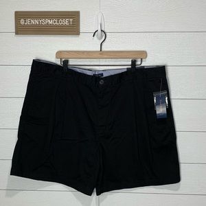 NWT Men’s Black Shorts Size 40